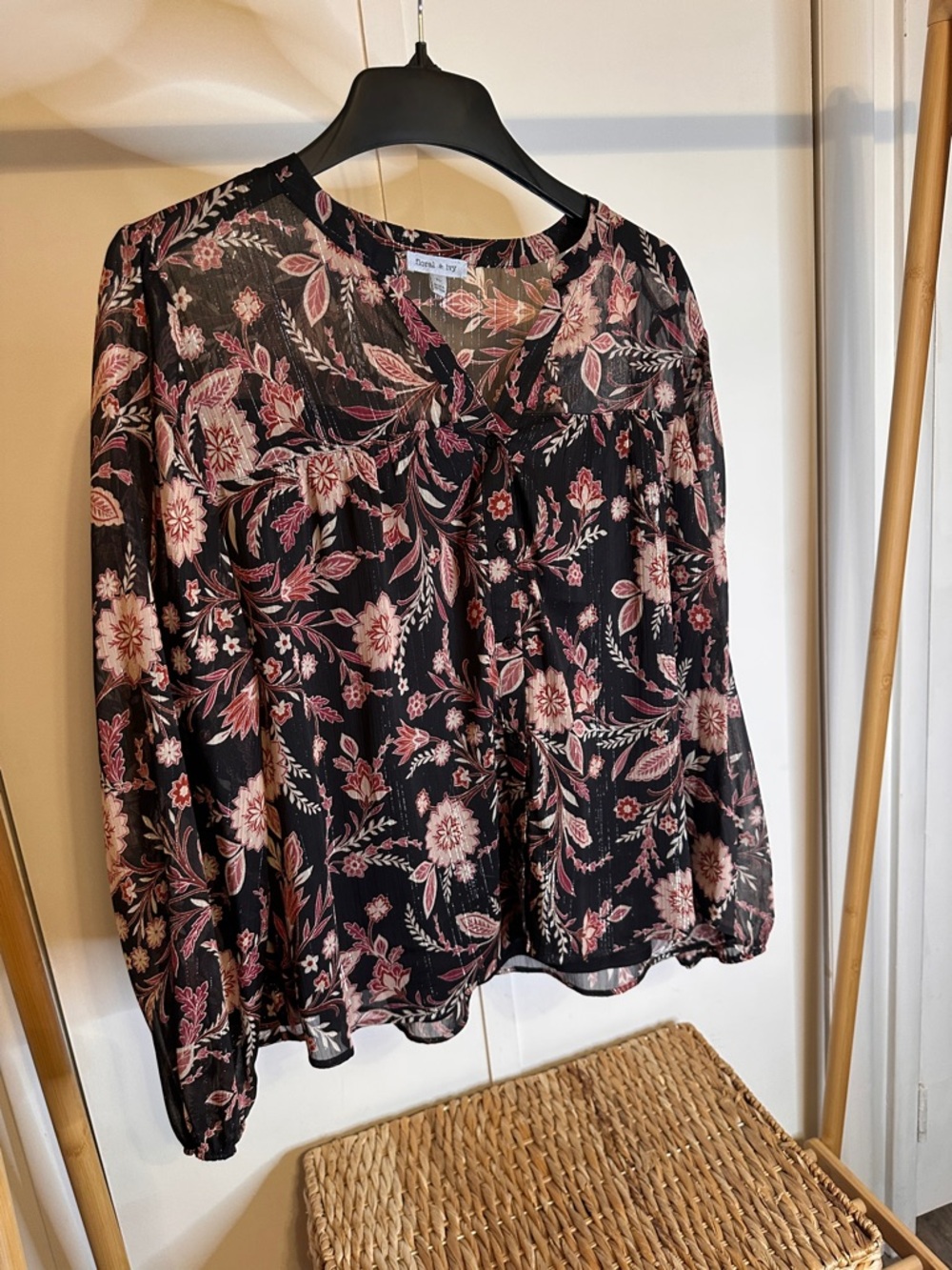 Floral‎ & Ivy Sheer Long-Sleeve Blouse in Black and Pink